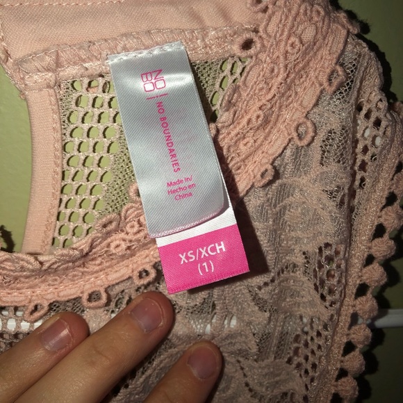 Pink country styled dress - Picture 2 of 2